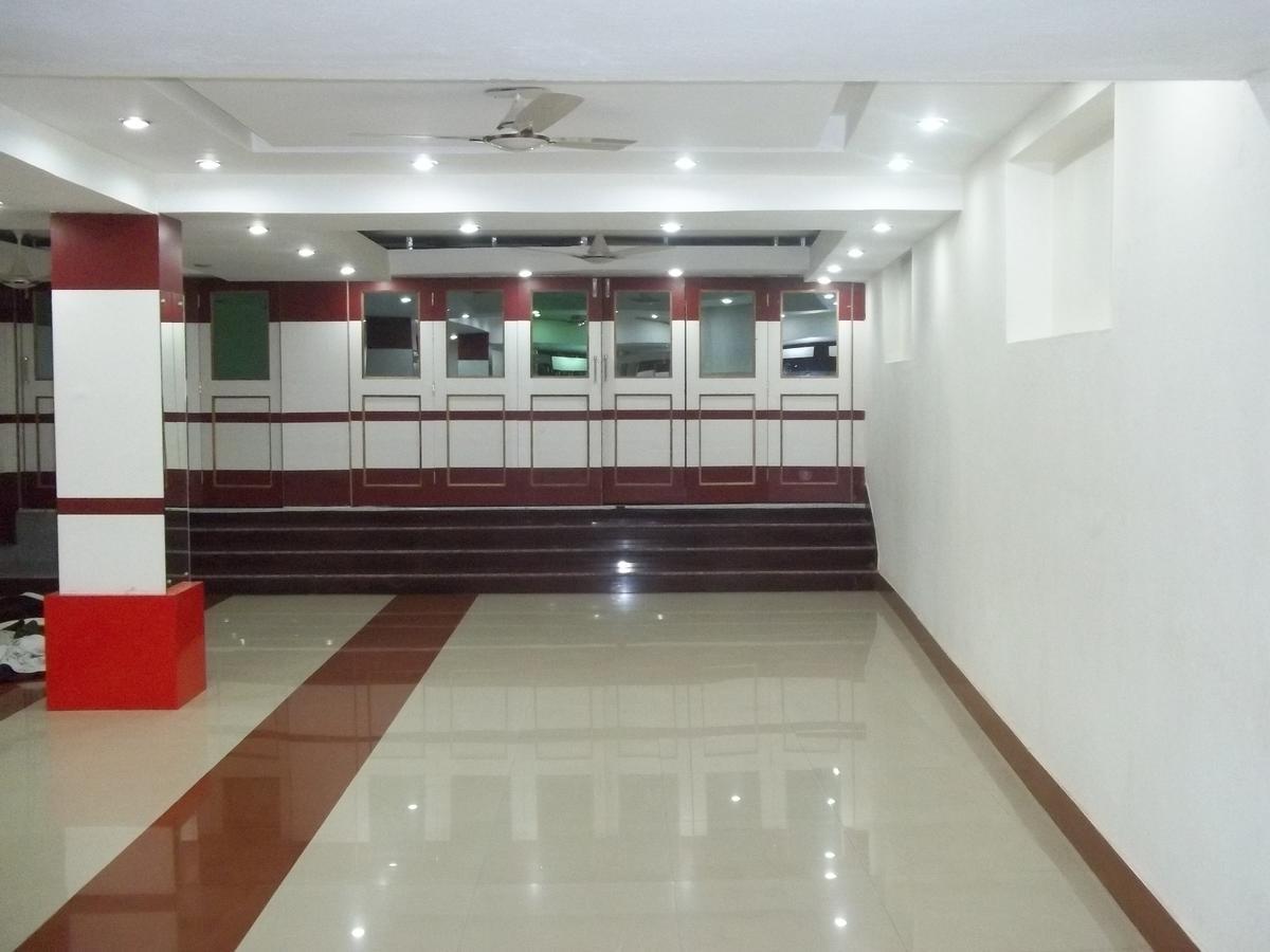 Hotel Tribhuvan Ranchi Esterno foto